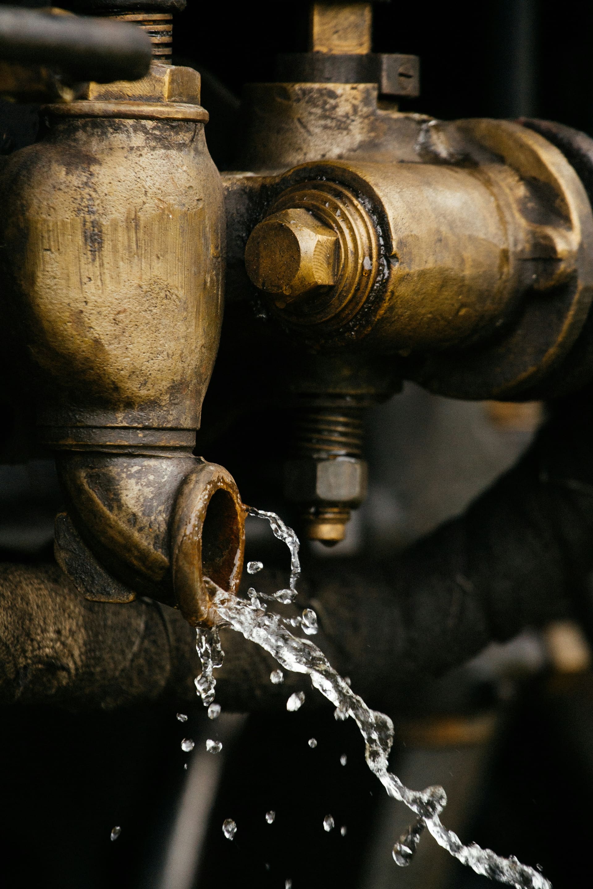 London plumbing team — MCR Plumbing professionals